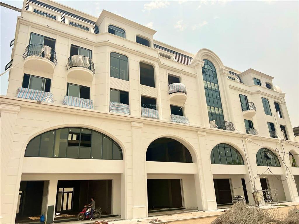 Qũy căn liền kề  shophouse  chủ nhà thiện trí cho thuê giá từ 6  25tr/tháng
