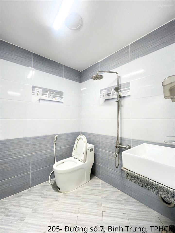 Căn hộ gác lửng hiện đại giữa bình trưng tây  không gian sống đầy cảm hứng