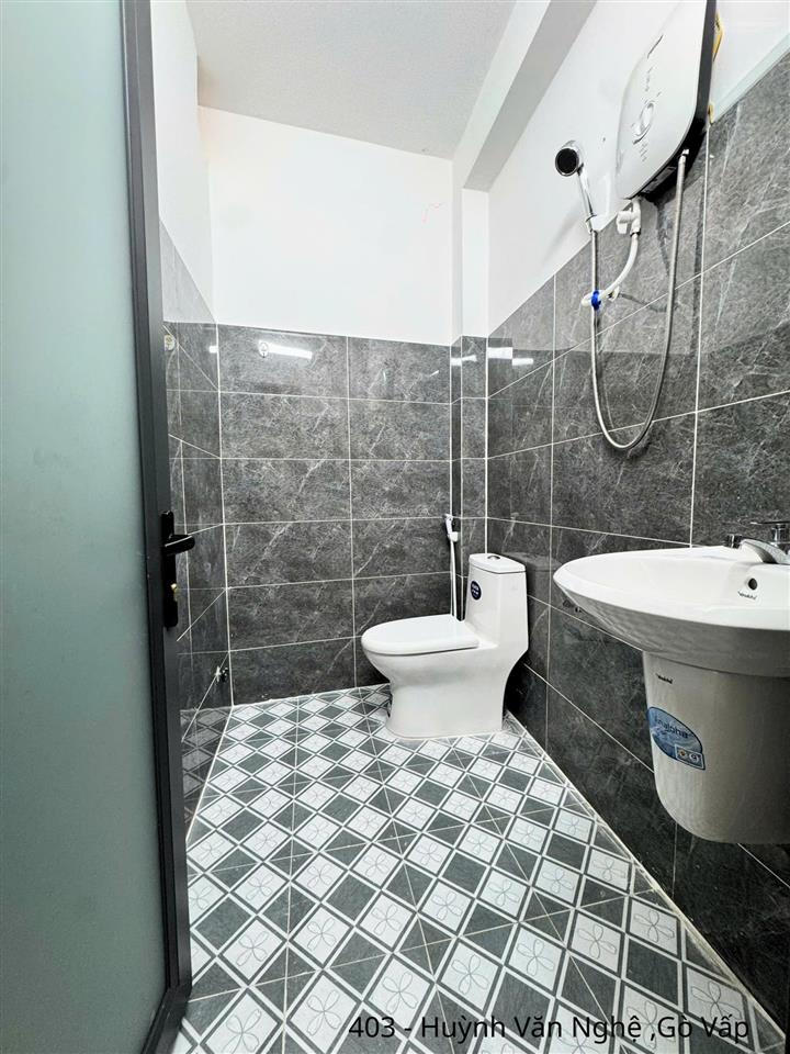 Căn hộ tách bếp sang trọng giữa lòng gò vấp full nội thất, cửa sổ thoáng mát