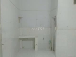 Phòng trọ 2 triệu, gần Phạm Văn Đồng