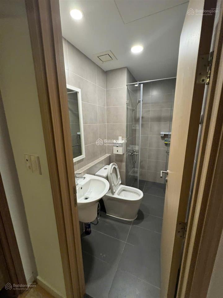 Ngộp bank bán căn 68m2 lovera vista 2pn + 2wc, thoáng mát tặng nội thất 2 tỷ850tr