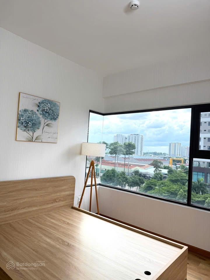 Con ra trường đi làm cần bán gấp căn hộ flora novia 2 pn  56m² block a