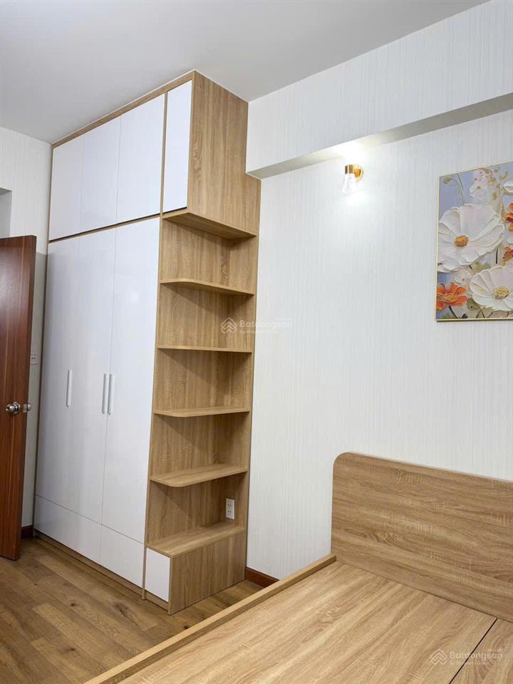 Con ra trường đi làm cần bán gấp căn hộ flora novia 2 pn  56m² block a