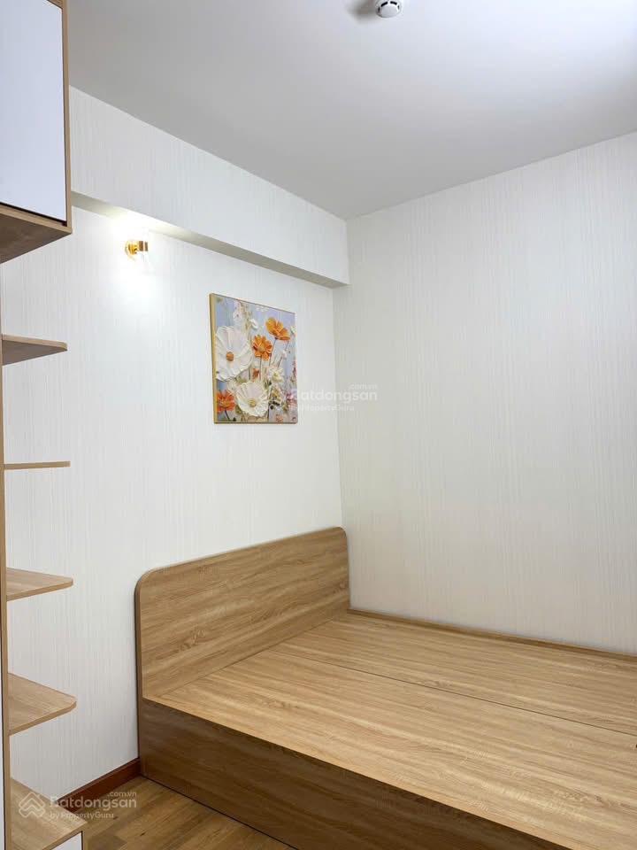 Con ra trường đi làm cần bán gấp căn hộ flora novia 2 pn  56m² block a