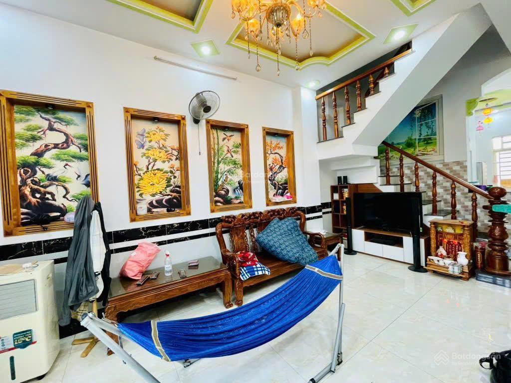 Chỉ 2.5 tỷ sở hữu ngay căn nhà hẻm oto 47m21t2lgiáp gò vấp  q12