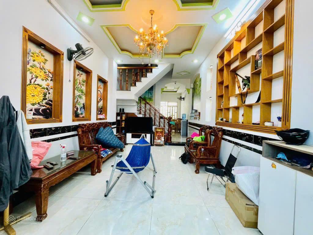Chỉ 2.5 tỷ sở hữu ngay căn nhà hẻm oto 47m21t2lgiáp gò vấp  q12