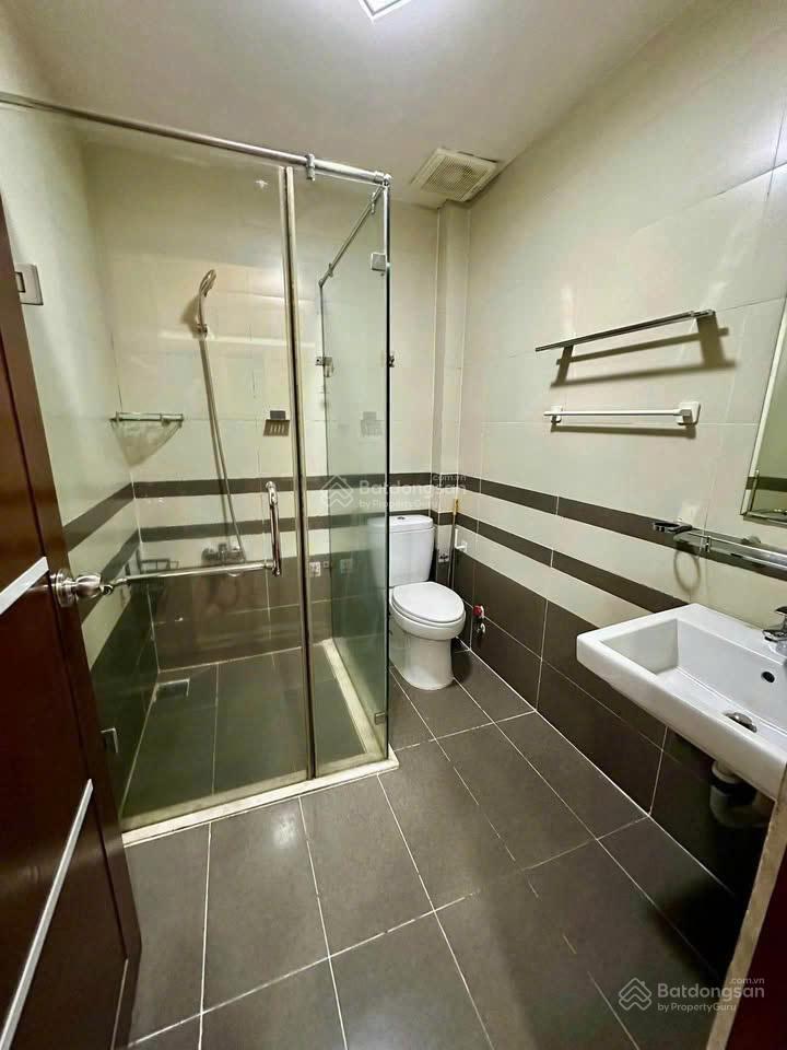 Bán nhà mới âu dương lân  p3  q8  40m2  hoàn công  2 tầng  2pn  chỉ 5 tỷ