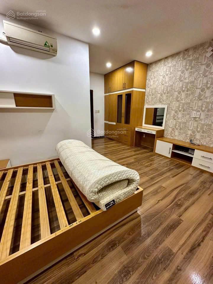 Bán nhà mới âu dương lân  p3  q8  40m2  hoàn công  2 tầng  2pn  chỉ 5 tỷ