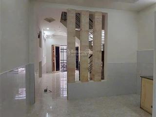 24,8 m2  2 tầng  2 tỷ 250 triệu  hưng phú  q.8  có sổ hồng riêng  vào ở ngay shr