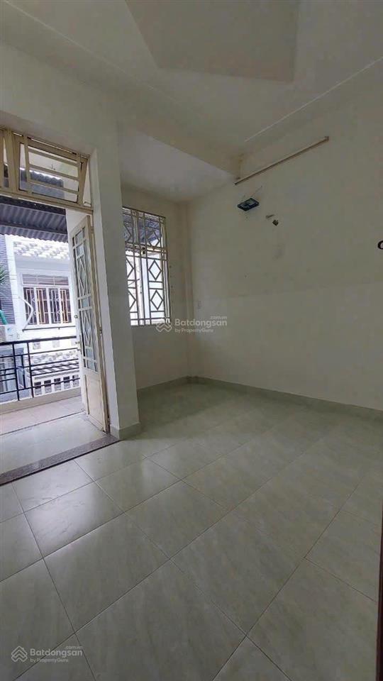 24,8 m2  2 tầng  2 tỷ 250 triệu  hưng phú  q.8  có sổ hồng riêng  vào ở ngay shr