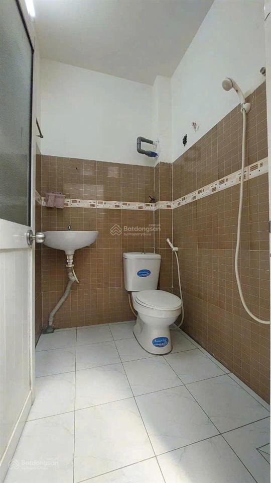 24,8 m2  2 tầng  2 tỷ 250 triệu  hưng phú  q.8  có sổ hồng riêng  vào ở ngay shr