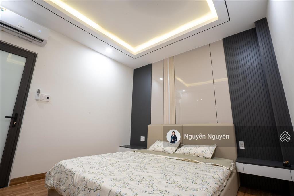 Bán nhà đẹp  chỉ 500m ra biển mỹ khê, nhà 3 tầng + tum đối diện chợ mân thái, full nội thất