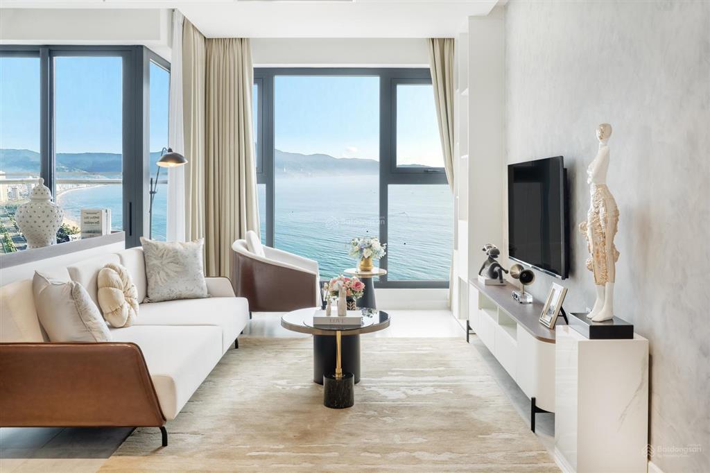 Bán penthouse times square đà nẵng 202m², 3pn, tầng 30, view trực diện biển mỹ khê, giá 58,47 tỷ.