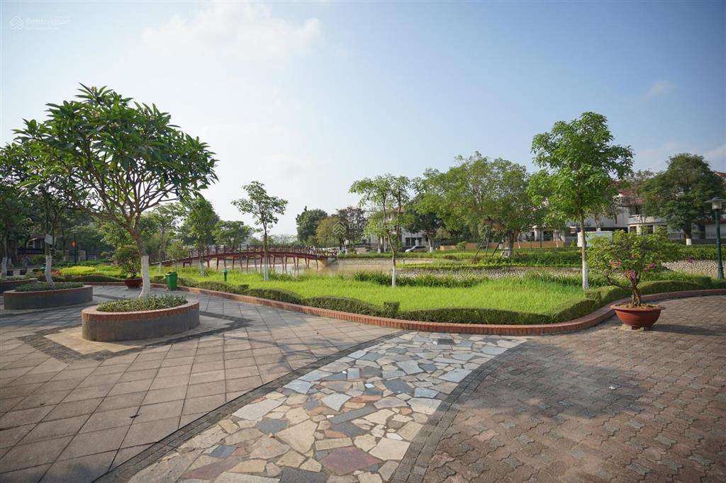 Cần bán liền kề an hưngdương nội.đường 40m. e thịnh 0988 622 ***