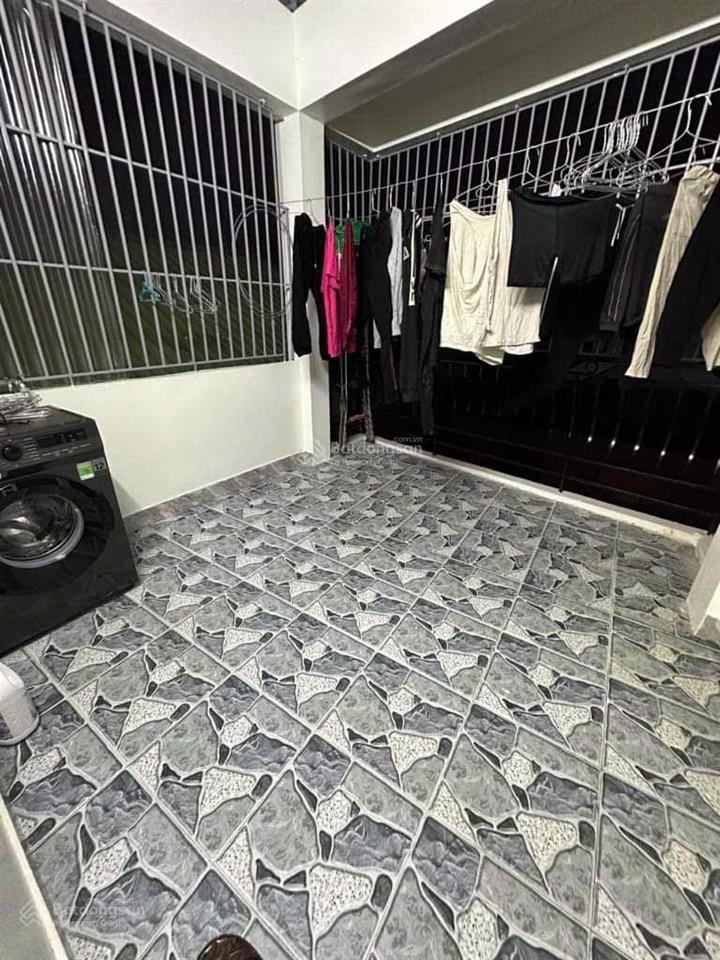 Bán nhà phân lô phố lĩnh nam, vĩnh tuy, oto tránh, dt 35m2, 5 tầng, nội thất đẹp, vị trí đẳng cấp.