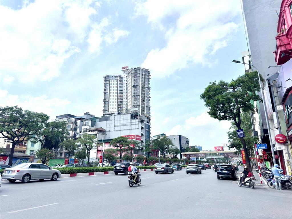 Bán nhà mặt phố trung hòa, trần duy hưng, cầu giấy, dt 55m2, mt 4,2m, 5 tầng,mặt phố và mặt ngõ oto