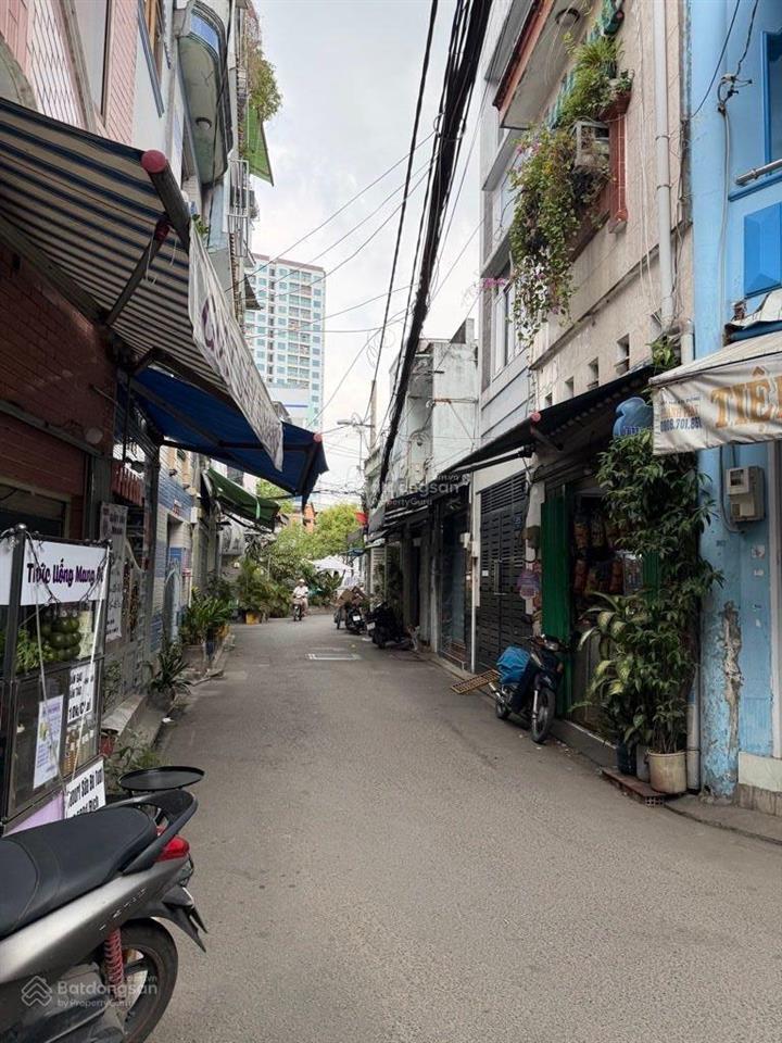 Nhà mới đẹp 3 tầng kênh tân hoá, ngay chợ, hẻm nhựa 5m thông, giá 2,39 tỷ tl