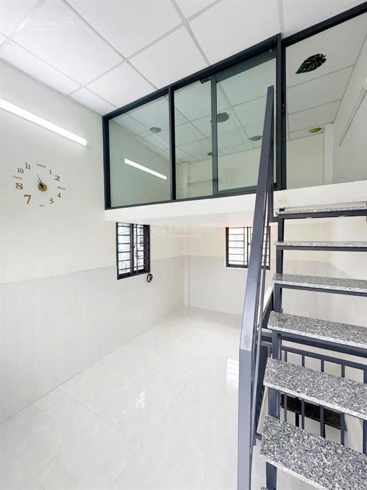 Nhà bán kênh tân hóa gần trường đh văn hiến. nhà 1 trệt, lửng, lầu đủ công năng vào ở ngay