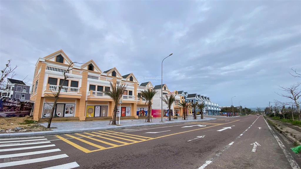 Hàng hiếm cắt lỗ 1,5 tỷ. bán nhanh căn villas 4pn xây 3 tầng 120m² ở eo gió  quy nhơn.