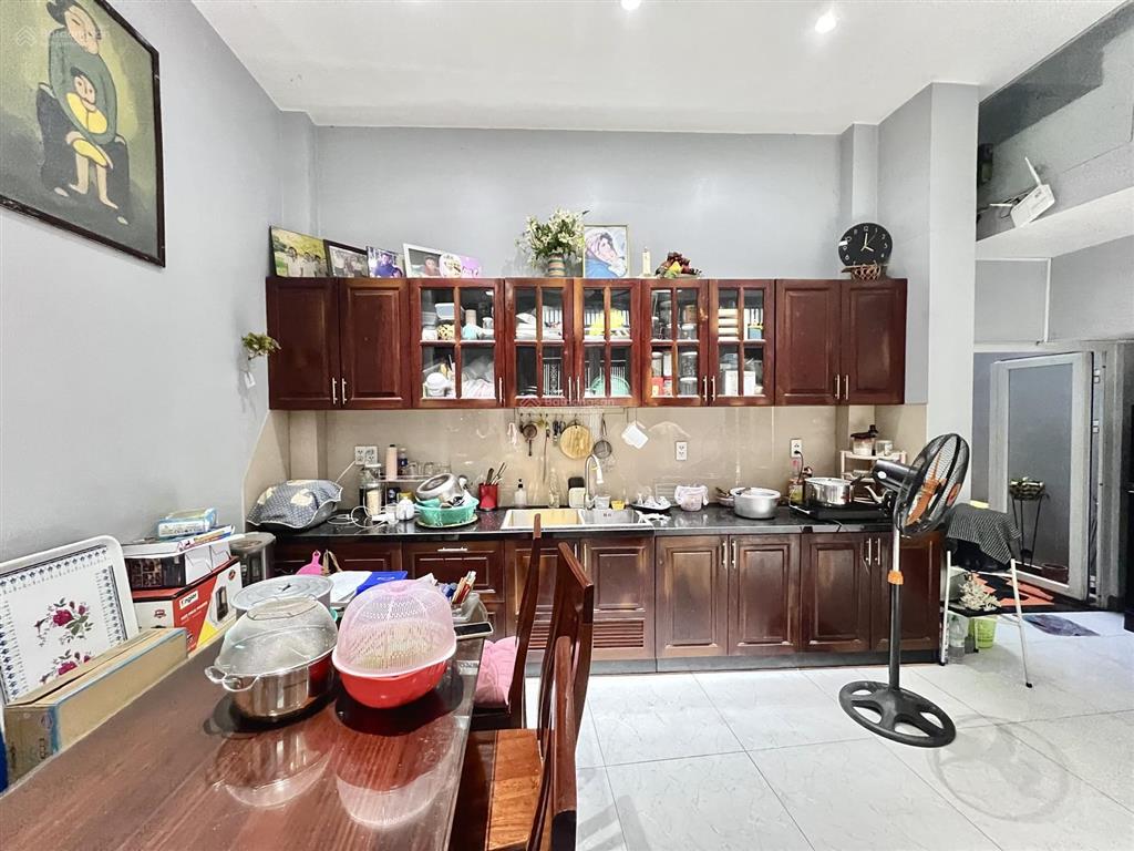 Bán nhà hẻm xe hơi tránh nguyễn kiệm phú nhuận, 50m2(6x8), 4 tầng