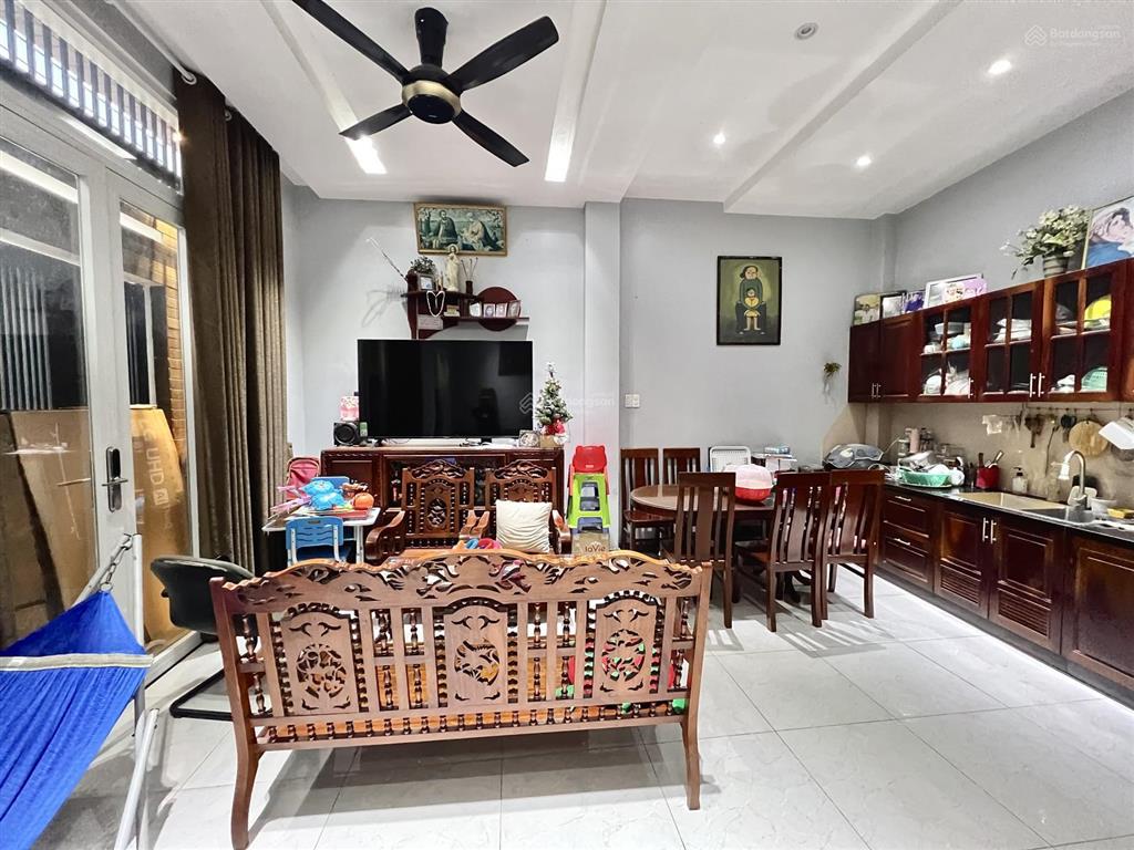 Bán nhà hẻm xe hơi tránh nguyễn kiệm phú nhuận, 50m2(6x8), 4 tầng