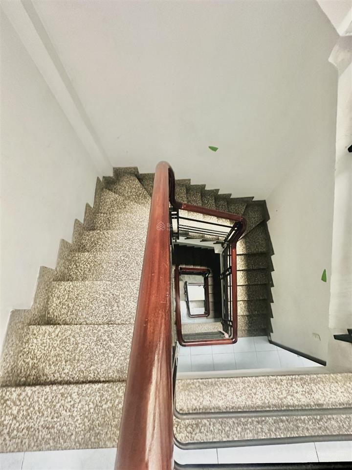 Bán nhà hxh thông, nguyễn ngọc lộc quận 10, 35m2(3.5x10), 5 tầng