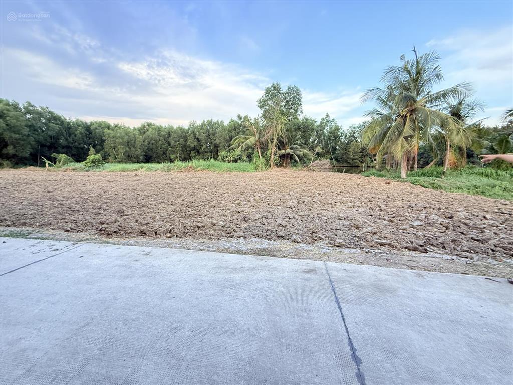 Bán đất đan, 499 triệu, 145 m2, view đẹp hàng hiếm tại tân trụ, long an