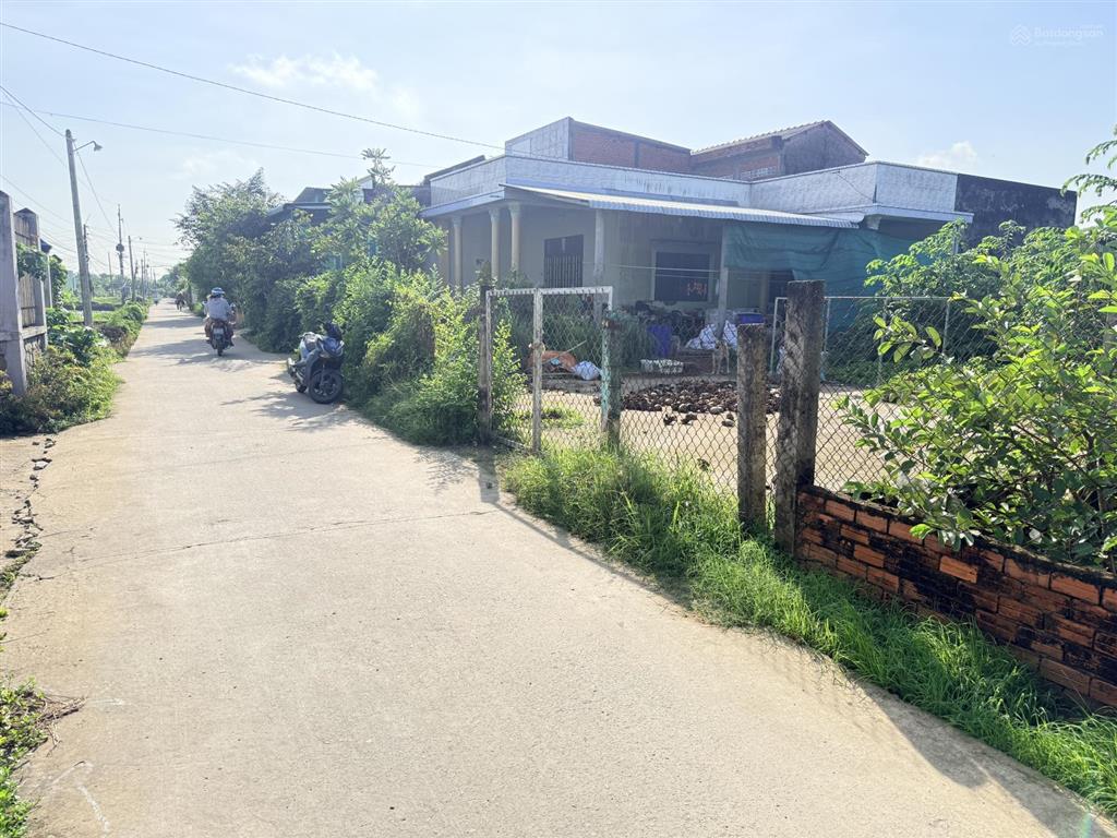 Chủ cần bán nền đất thổ cư mặt tiền đường đan 4m ngay chợ bình lãng vào 100m, giá 1,6 tỷ