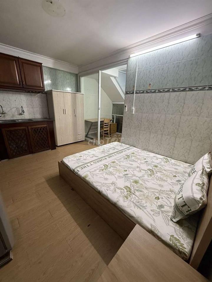 PHÒNG 24M2, KHU VỰC VIP, FULL NỘI THẤT, TỰ DO, KO CHUNG CHỦ