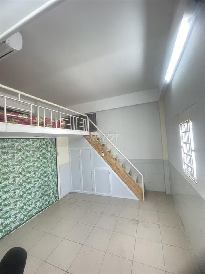 Phòng Trọ Gác Cao gần Đại Học Văn Lang Gò Vấp