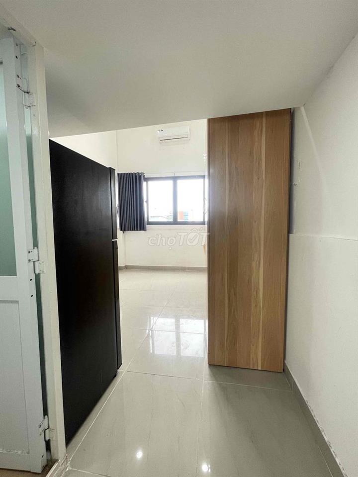 Phòng trọ gác cao, cửa sổ to, full nội thất gò vấp