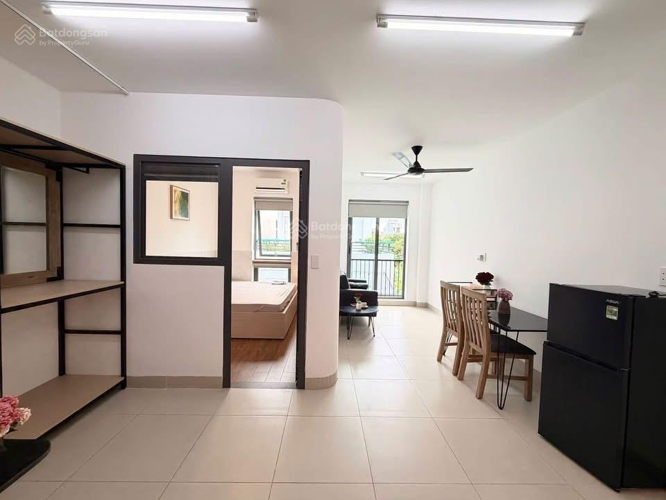 Cho thuê  ngay siêu thị emart phan huy ích  full nội thất  chỉ hơn 5tr