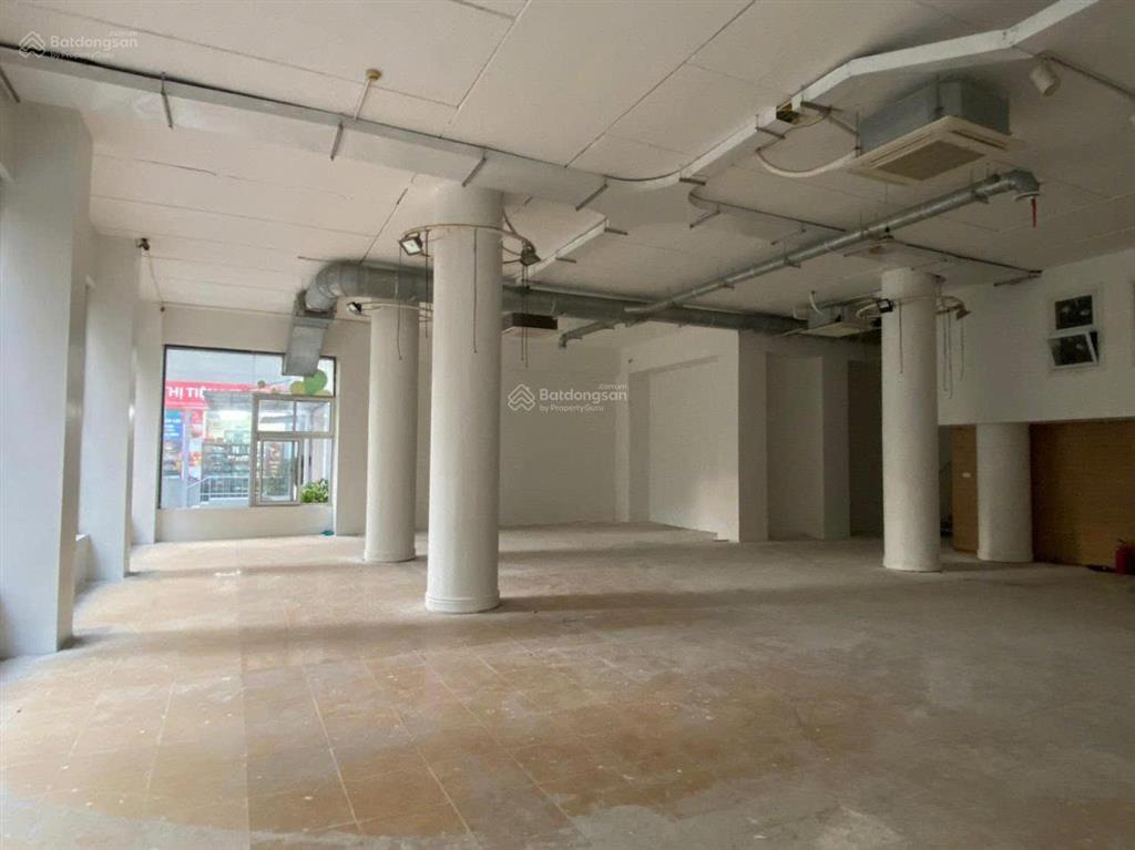 Cho thuê tầng 1 chân chung cư khu trung hoà nhân chính 315m2 phù hợp mọi loại hình kinh doanh