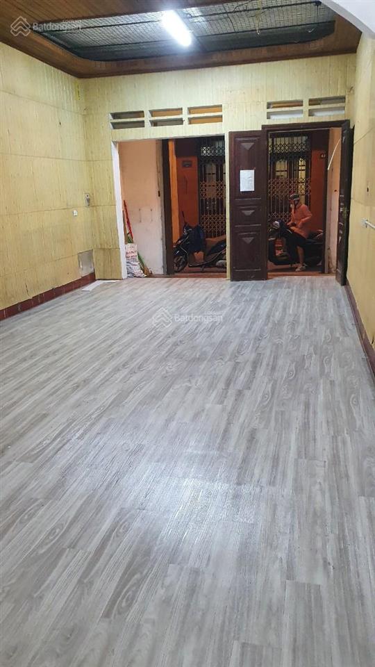 Cho thuê nhà văn quán 70m2, 3 tầng, 11 triệu/tháng ngõ ô tô