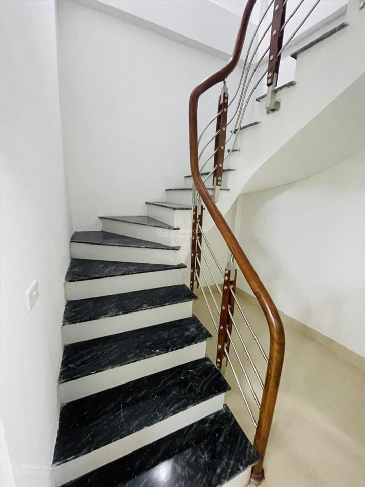 Cho thuê nhà mỗ lao 50m2, 4 tầng, 16tr xe tải tránh nhau