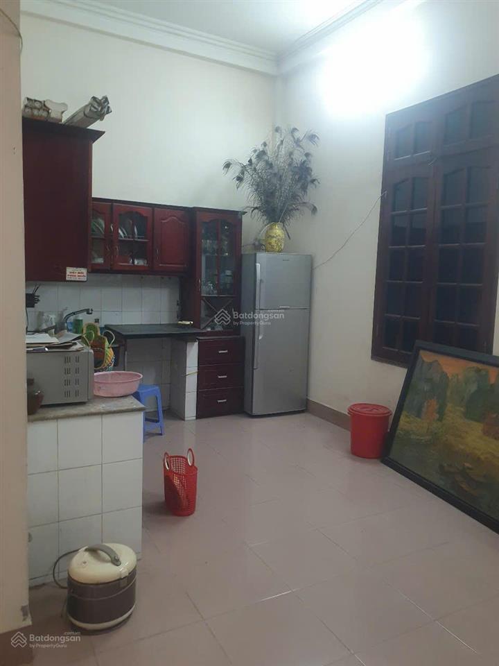 Cho thuê nhà ngõ 6 bà triệu, nhà 80m², 3 tầng, ở, dạy học, bán online đều đẹp.