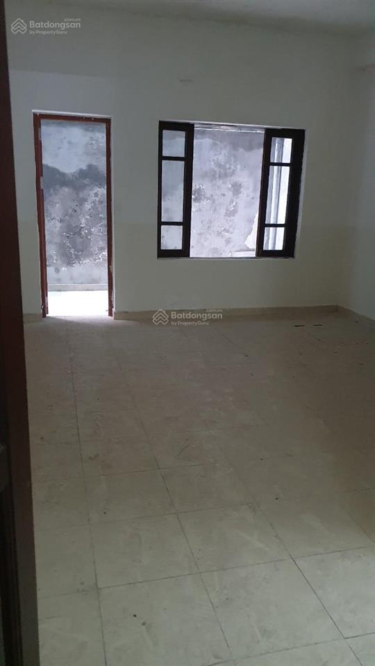 Cho thuê liền kề văn phú 90m2, 4 tầng, 17tr/th xe công đỗ cửa