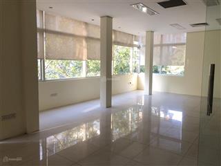 Cho thuê biệt thự văn phú 220m2, 3.5 tầng, 35tr/th xe công đỗ cửa