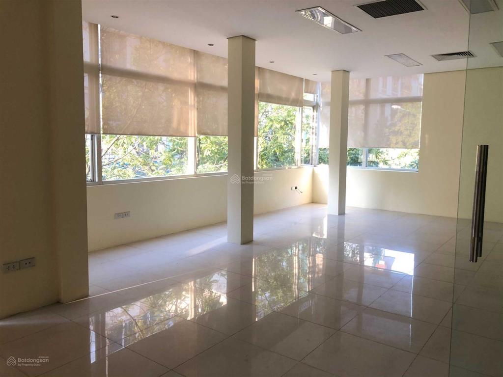 Cho thuê nhà mặt đường nguyễn khuyến 100m2, 4 tầng, 40tr, kinh doanh đỉnh cao