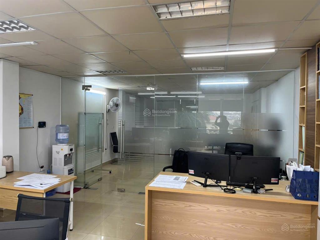 Cho thuê tòa nhà vạn phúc 80m2 7,5 tầng, thang máy, thông sàn, xe công đỗ cửa