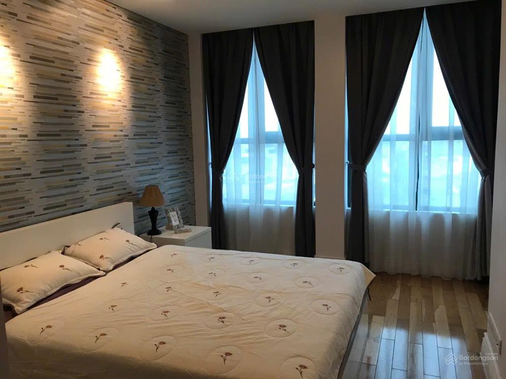 Chính chủ bán chung cư diện tích 124m2 tại hoàng thành tower, giá ưu đãi 30 tỷ vnd