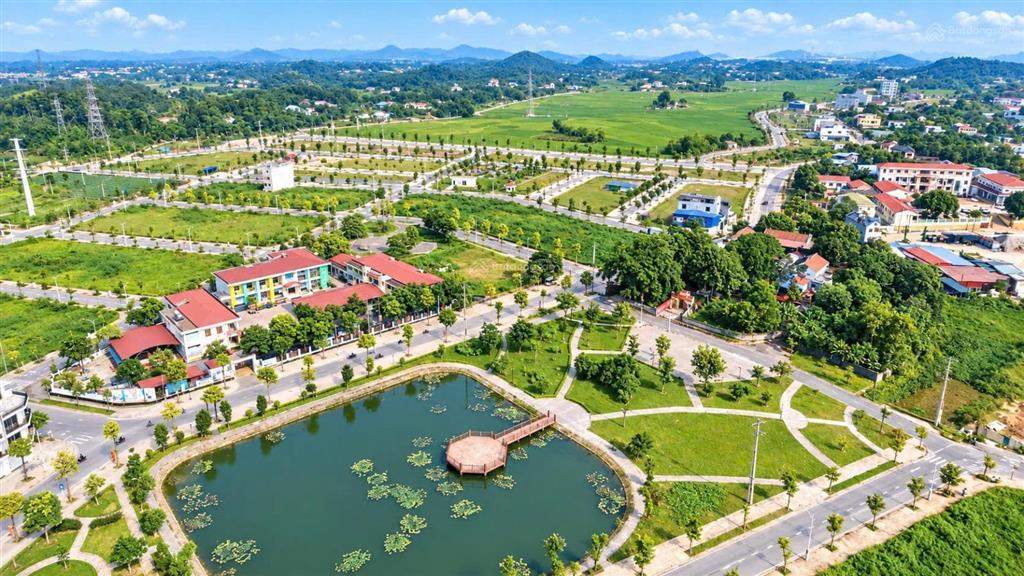 Bán lô đất cạnh công viên, trường học chỉ 1,5 tỷ ở khu đô thị cầu trúc sông công