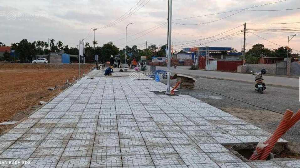 Bán đất đấu giá láng ruốc, ngũ lão, tn đối diện nhà máy giày đường 40m (lô góc)