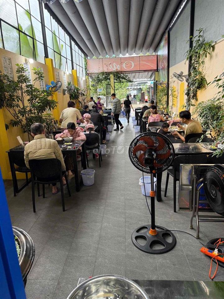 Mặt tiền đất đang kinh doanh