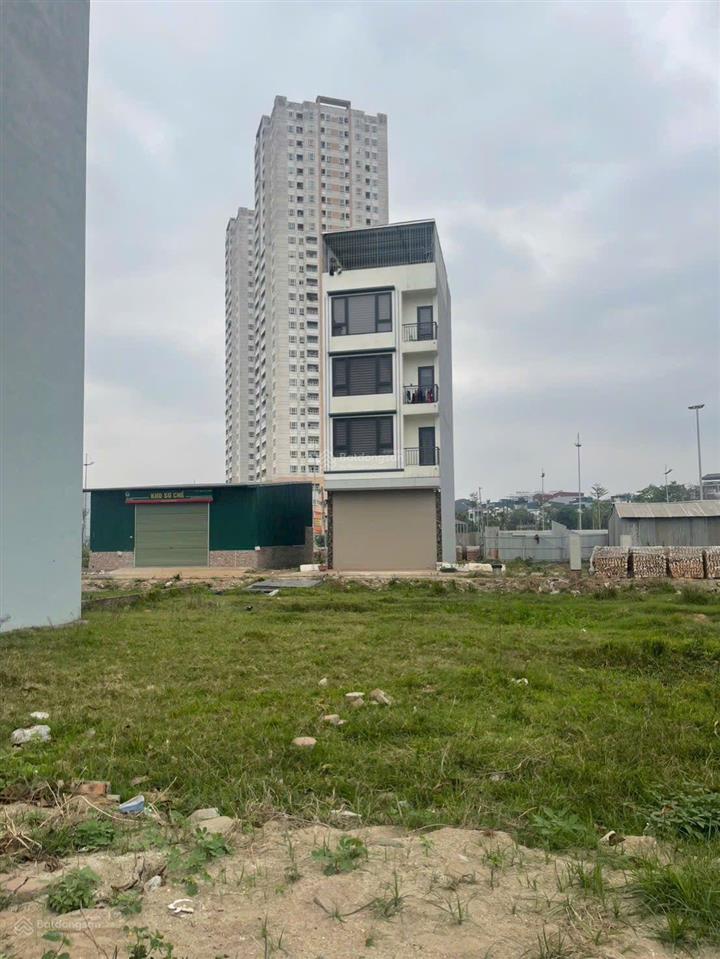 Chính chủ cần bán lô đất dv khu 3,74ha di trạch, 80m2. mặt tiền rộng, vị trí đẹp, 0901 513 ***