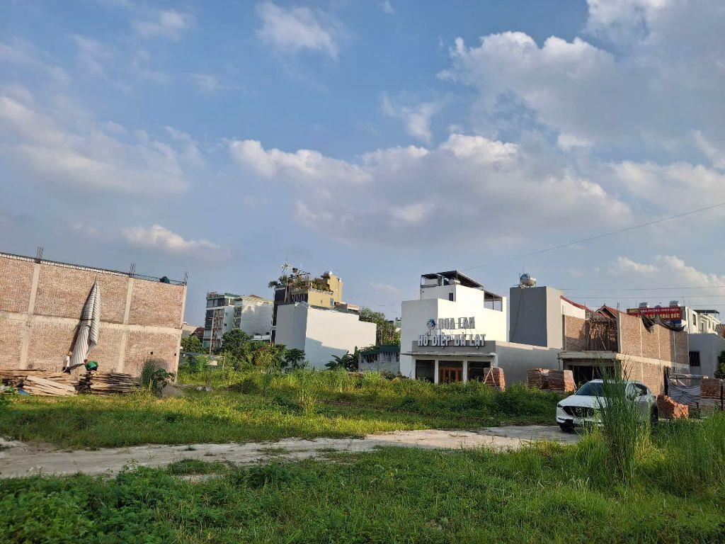 Chính chủ cần bán ô đất DV Di Trạch, 99,8m2, khu 16,32ha, đường 15m, nhìn vào LK Hinode, 0972990831