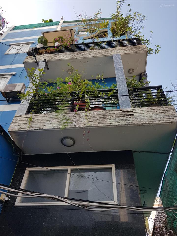 Bán nhà 2 mt hẻm cách đường mai thị lựu khoảng 20 mét.phường đa kao.quận1,