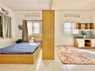 CHDV 50m2 đầy đủ nội thất mặt tiền TT Tân Bình giáp Q3,10, Phú Nhuận