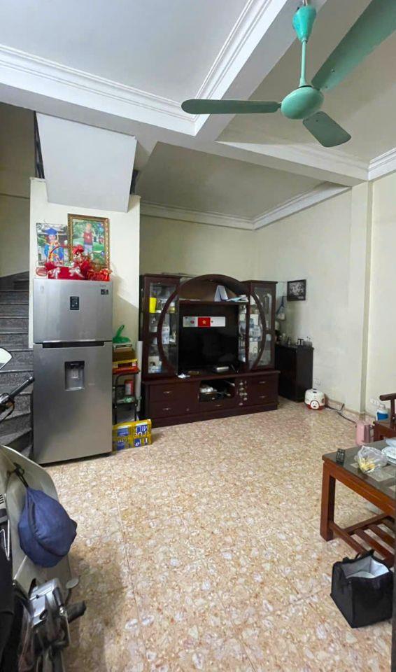 BÁN GẤP CĂN NHÀ VỊ TRÍ VÀNG SÁT MẶT PHỐ HOA LÂM, VIỆT HƯNG, LONG BIÊN 