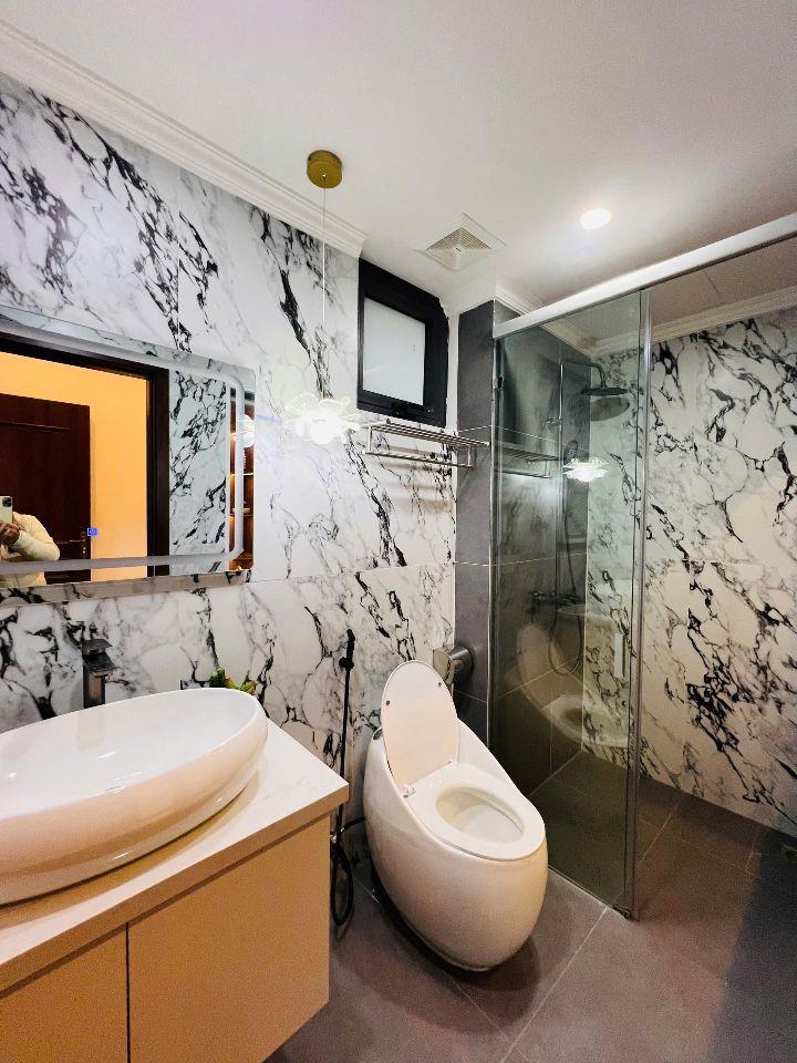 CHÍNH CHỦ GẤP BÁN NHÀ ĐẸP NGỌC KHÁNH – BA ĐÌNH | THANG MÁY | 52M² | 6 TẦNG | FULL NỘI THẤT CAO CẤP | NGÕ THÔNG | CHỈ 15,